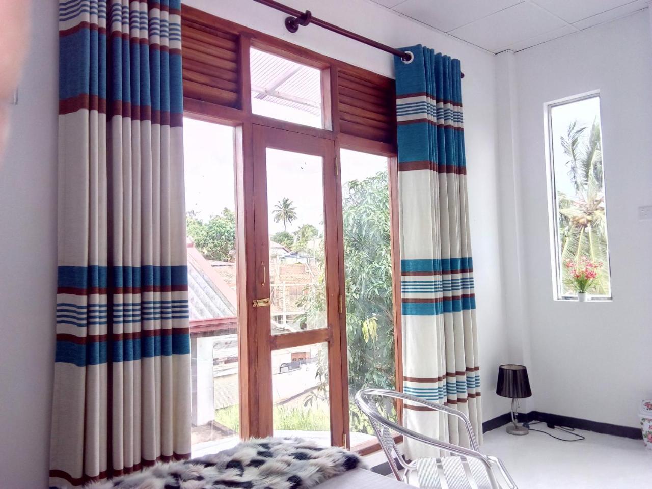 Sun Hill Home Уелигама Екстериор снимка